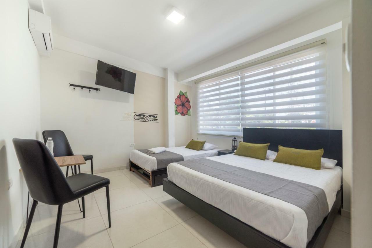 Hotel Green Park Cali Bagian luar foto
